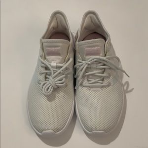 Adidas women’s shoes size 7